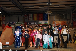 Gran animación en el desfile y concurso de los Carnavales