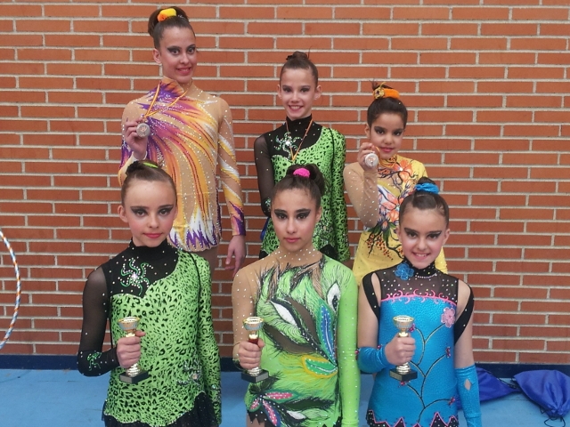 Podiums de nuestras niñas de Rítmica en el nacional amistoso