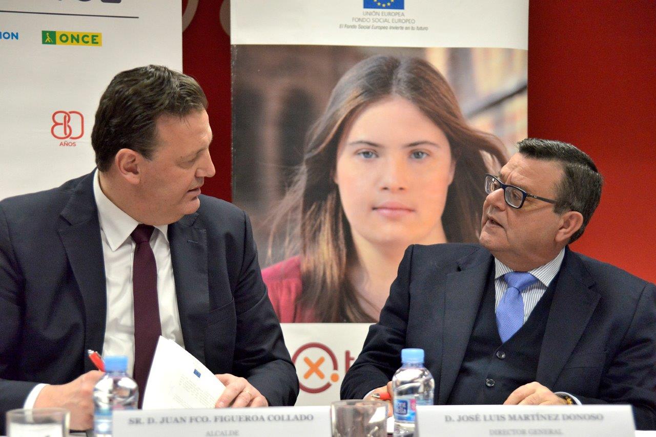 LA FUNDACIÓN ONCE Y SAN AGUSTÍN FIRMAN UN CONVENIO PARA LA INTEGRACIÓN LABORAL DE LAS PERSONAS CON DISCAPACIDAD DEL MUNICIPIO