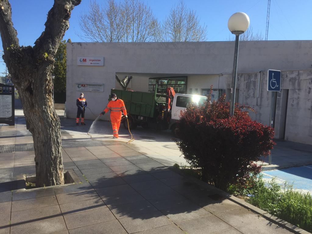 EL AYUNTAMIENTO REFUERZA EL SERVICIO DE DESINFECCIÓN PARA EVITAR LA PROPAGACIÓN DEL COVID19