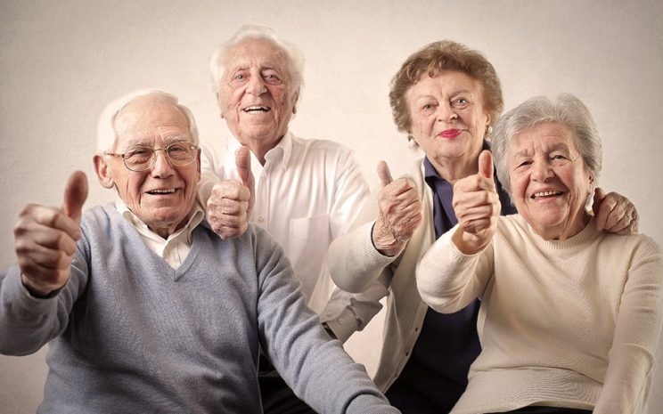 TALLERES GRATUITOS ONLINE PARA MAYORES DE 60 AÑOS: «HÁBITOS SALUDABLES»,»ENVEJECER FELIZ», «ESCUELA DE ABUEL@S» y «TALLER JURÍDICO»