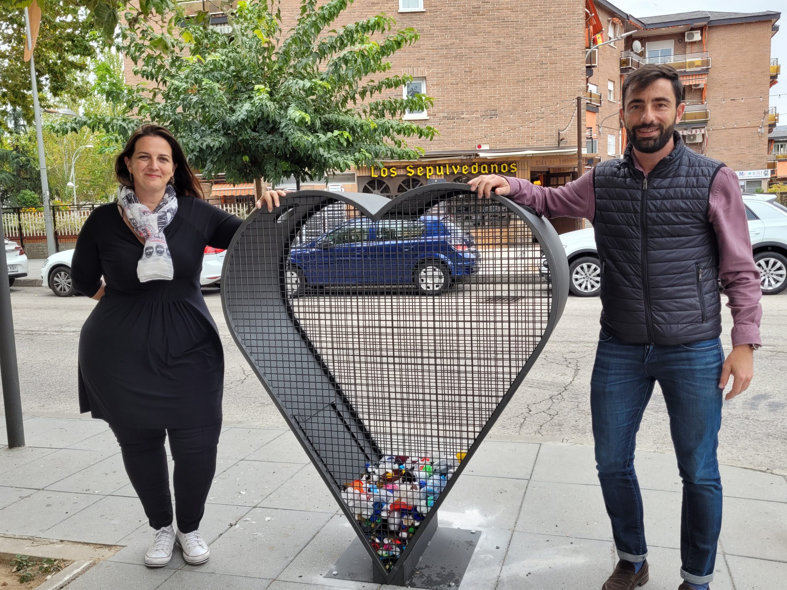 TAPONES PARA UNA NUEVA VIDA PARA NIÑOS Y NIÑAS CON ENFERMEDADES RARAS